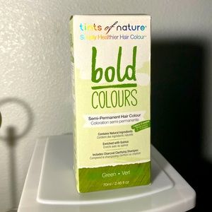 Green, Tint of Nature, Bold Colours hair dye.